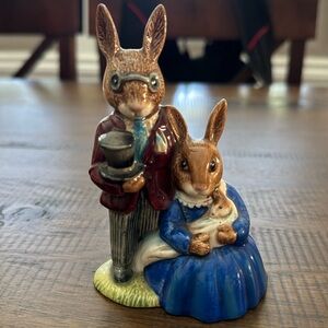 Vintage Royal Doulton 1972 Bunnykins Family Photograph Figurine DB1 England